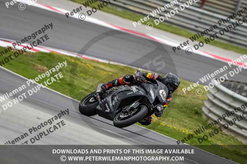 cadwell no limits trackday;cadwell park;cadwell park photographs;cadwell trackday photographs;enduro digital images;event digital images;eventdigitalimages;navarra;no limits trackdays;peter wileman photography;racing digital images;trackday digital images;trackday photos